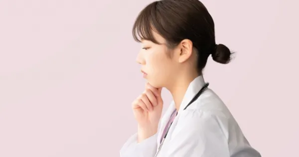病院での看護をずっと続けてきましたが、看護資格を活かした全く別の仕事はありますか？