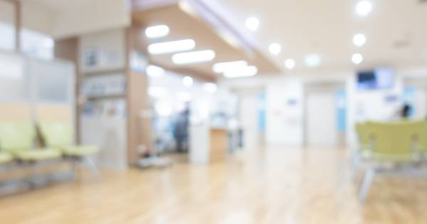 見学同席の正解：誰が・何を・どの順で伝えるか【医療機関向け】