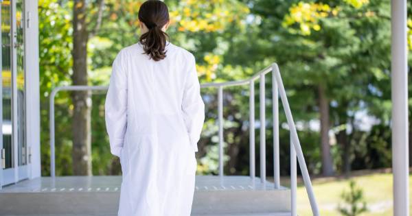 精神科の採用でつまずかない。「身体拘束」のデリケートな話を、応募者に誠実に伝えるためのガイド【医療機関向け】