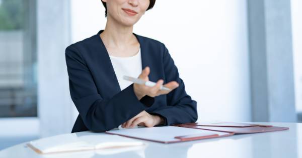 看護師採用の面接、応募者の健康状態はどこまで質問できる？ 法律と実例で学ぶ質問の境界線【医療機関向け】