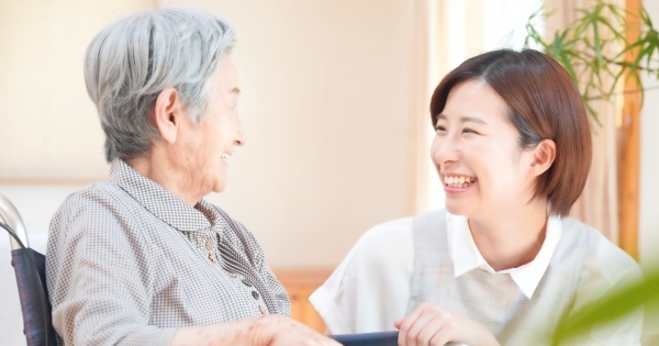 【デイサービスで看護師アルバイト】仕事内容や大阪の平均時給は？